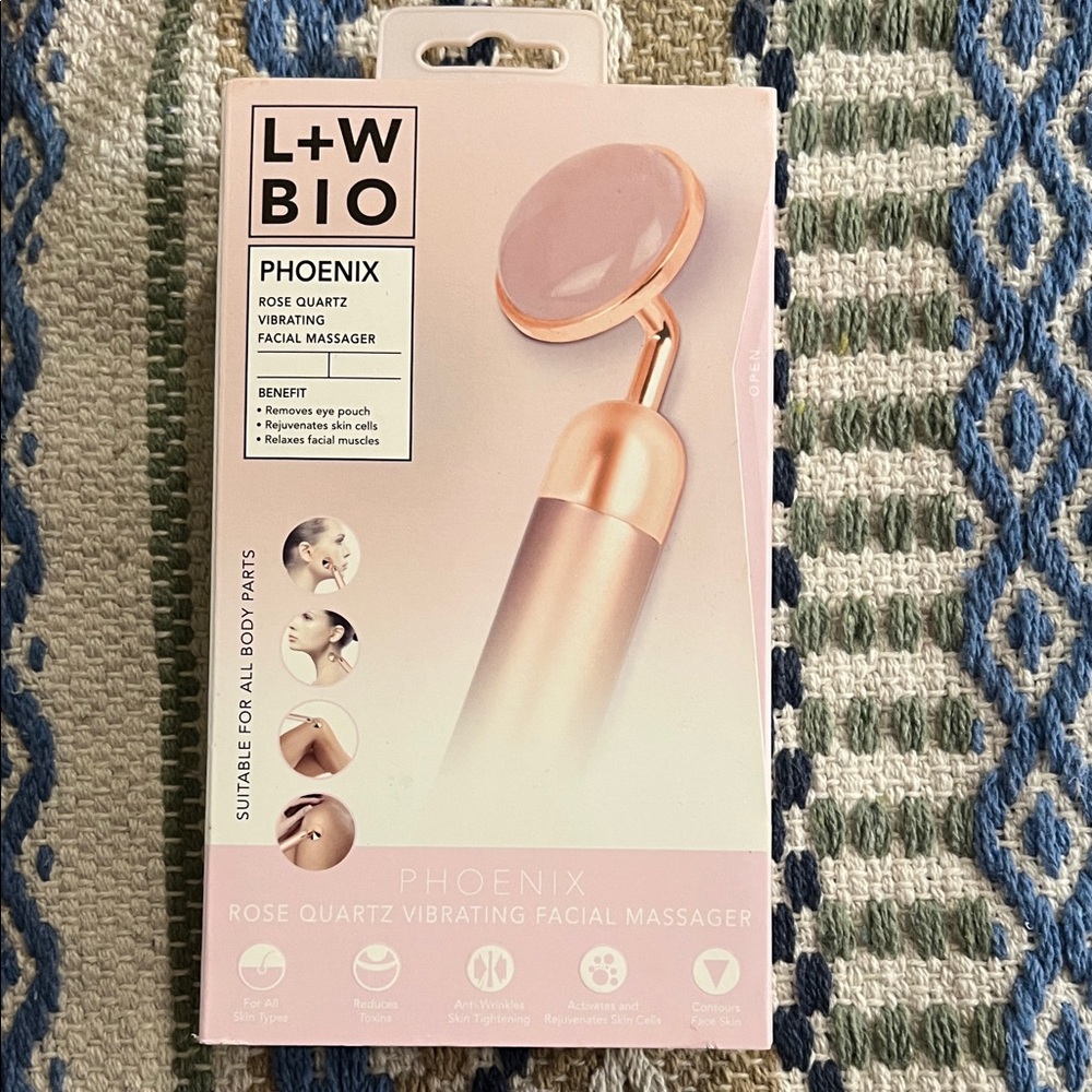 L+W Bio Rose Quartz Vibrating Facial Massager
